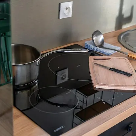 Au Coin Du Volcan - Hypercentre Апартаменты *